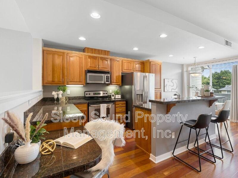 2616 Sw Hume Ct - Photo 7 of 50