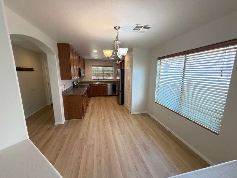 44245 W Snow Dr - Photo 3 of 22