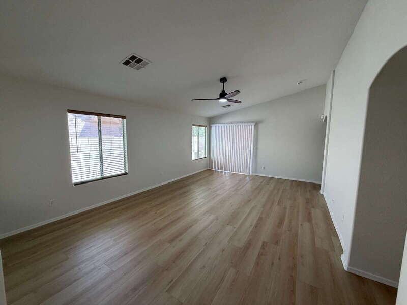 44245 W Snow Dr - Photo 5 of 22