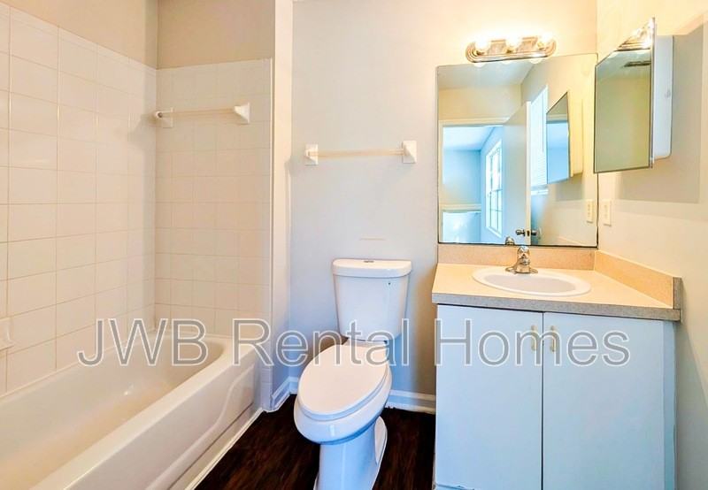 79 W 5th St - Photo 7 of 16