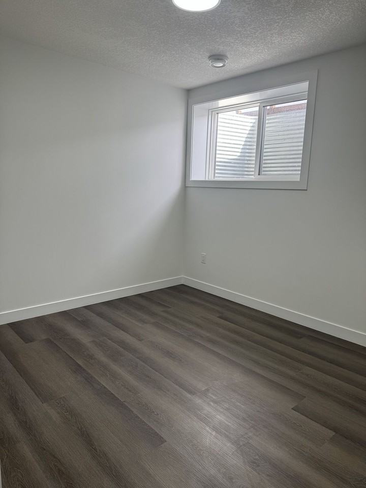 132 Cornerbrook Common Ne - Photo 2 of 6