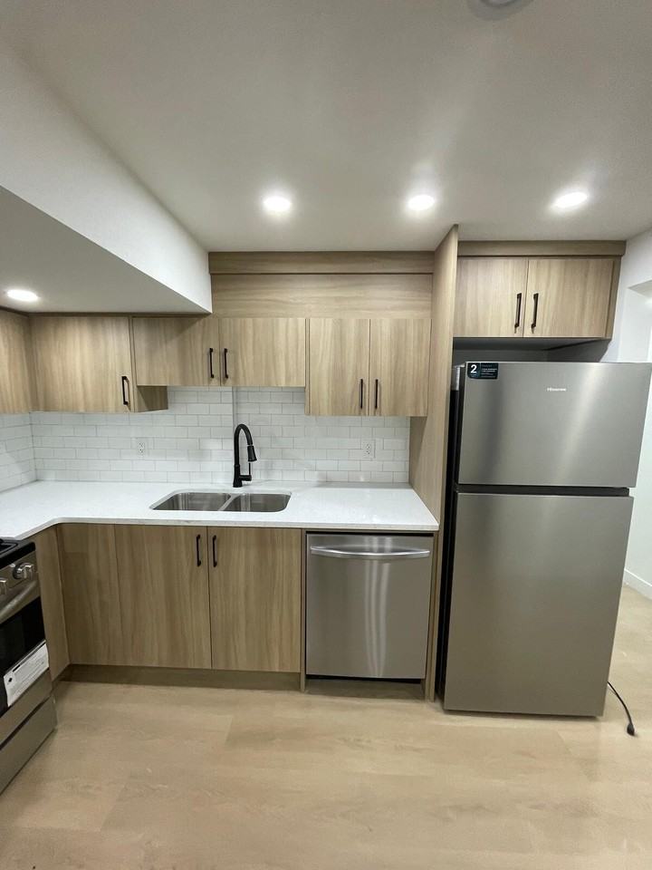 7321 Huntertown Cres Nw - Photo 2 of 14