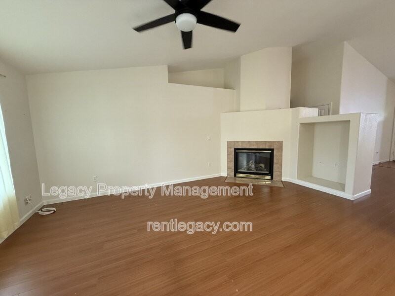 8183 Hanuman Ct - Photo 5 of 27