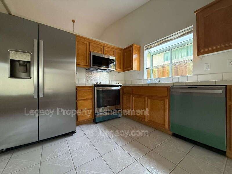 8183 Hanuman Ct - Photo 6 of 27