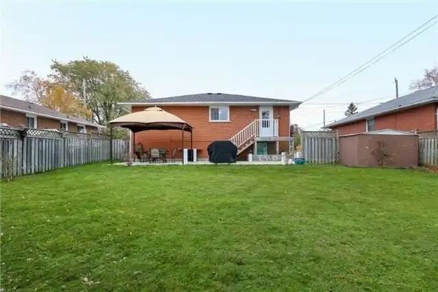 1402 Lakefield St #2 - Photo 4 of 12
