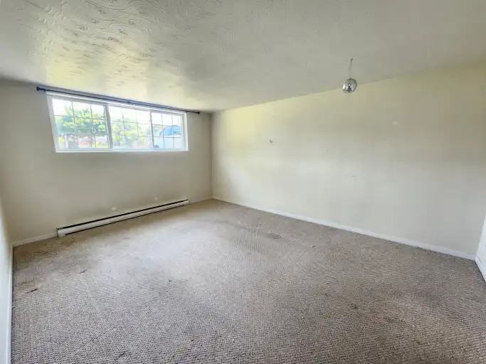 1402 Lakefield St #2 - Photo 5 of 12