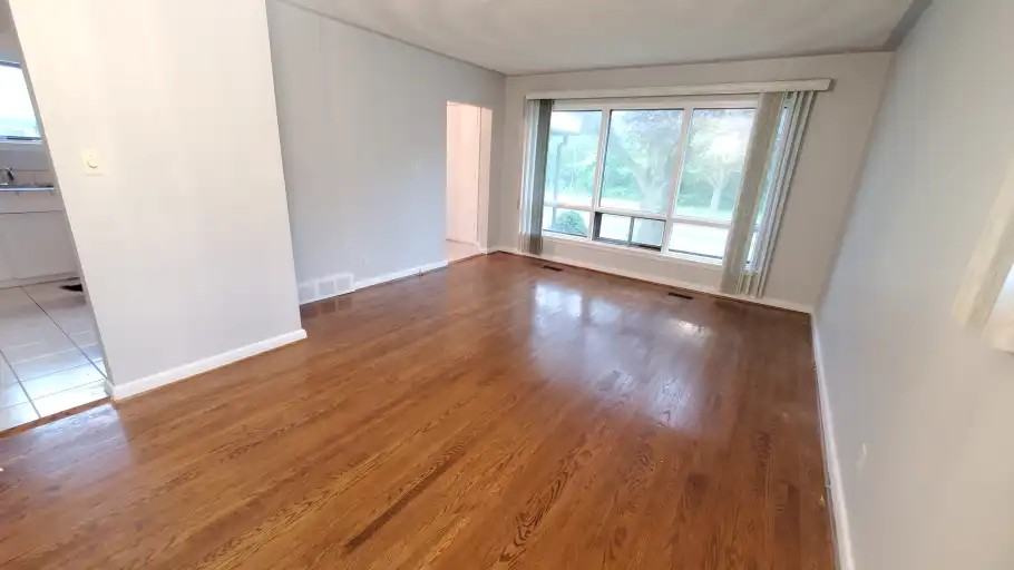 235 Wilson Rd N #1 - Photo 3 of 14