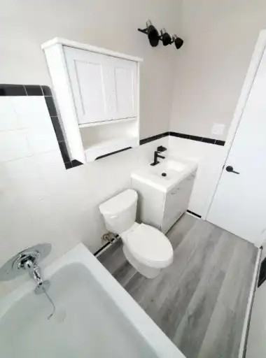1456 Lakefield St #1 - Photo 6 of 10