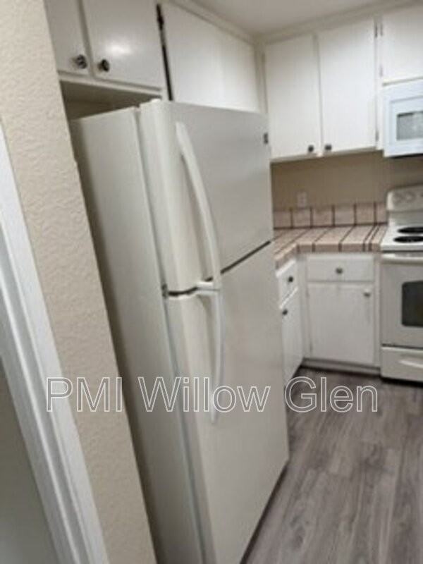 7379 Tulare Hill Dr - Photo 6 of 34