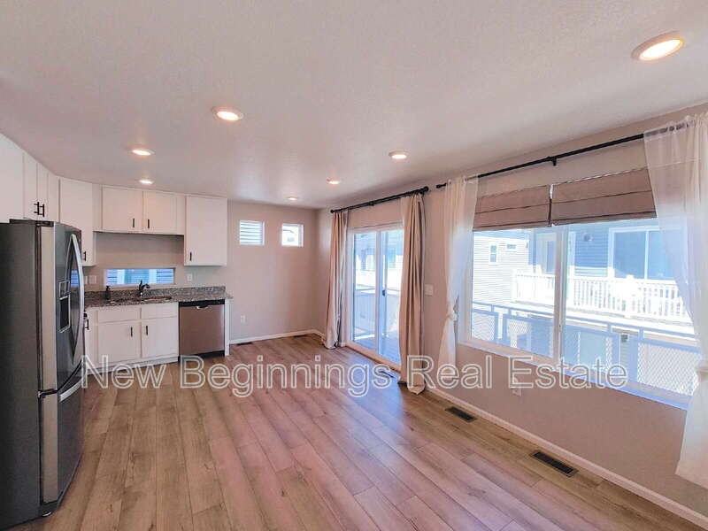 6011 Notch Top Way - Photo 3 of 33