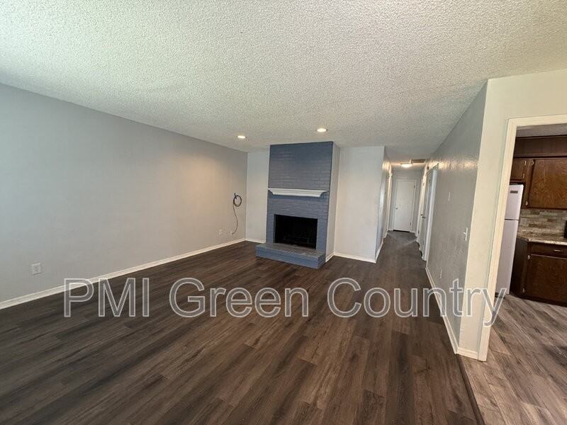 322 W Quantico St - Photo 3 of 14