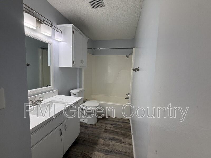 322 W Quantico St - Photo 7 of 14