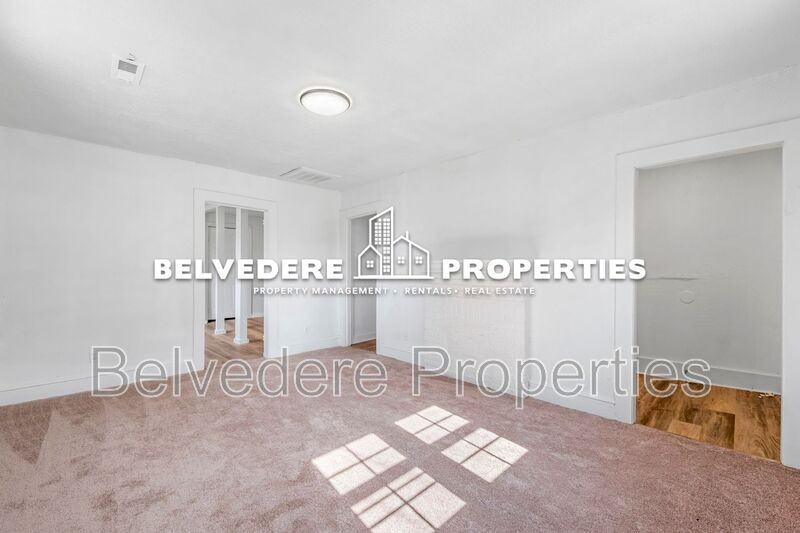 2110 Shore St - Photo 6 of 29