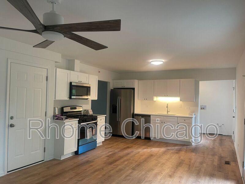 7984 Ramsgate Cir N - Photo 7 of 30