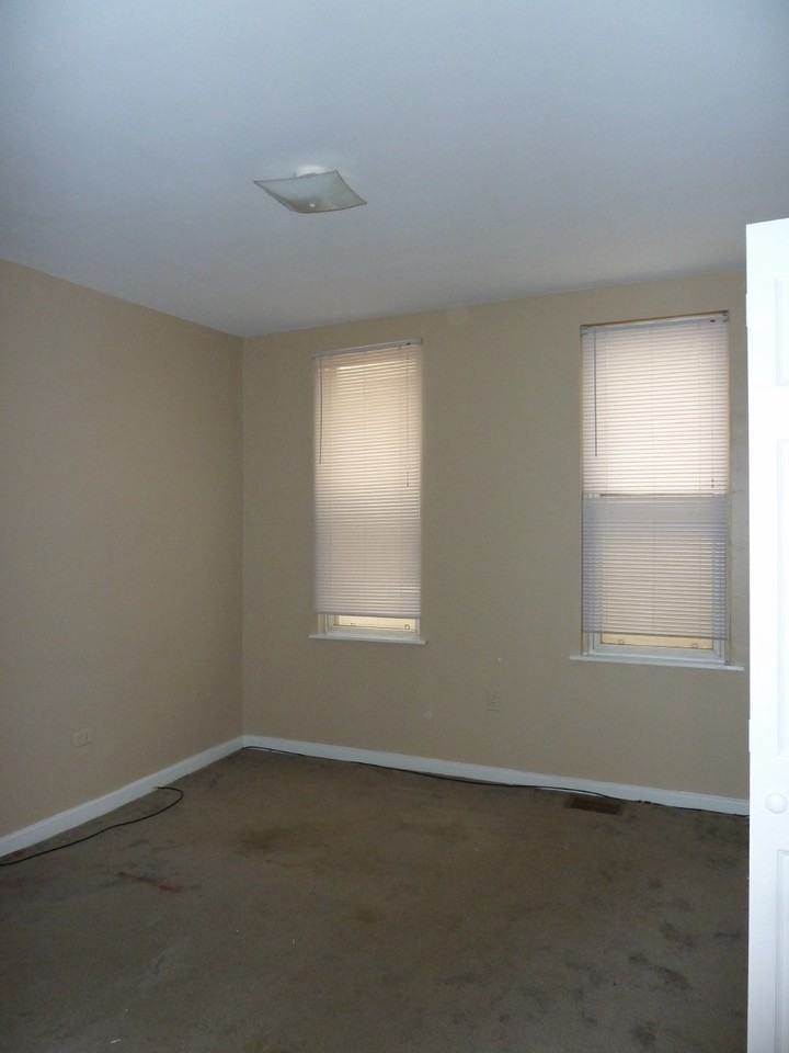 1022 W. Fry - Photo 3 of 14