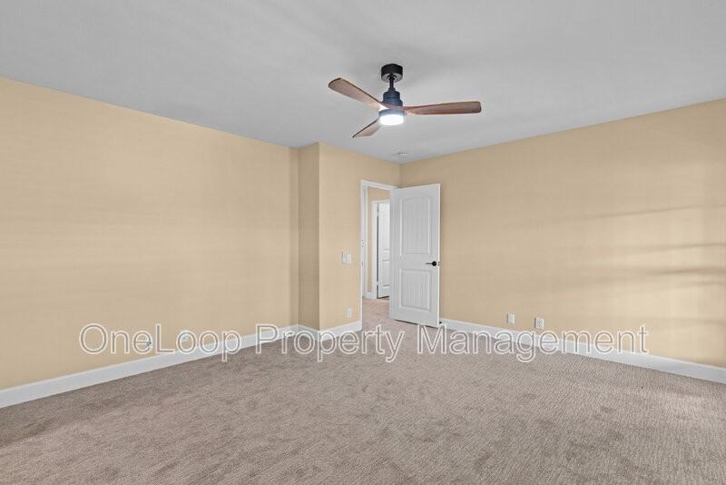 10120 Paseo Palmas Dr - Photo 4 of 39
