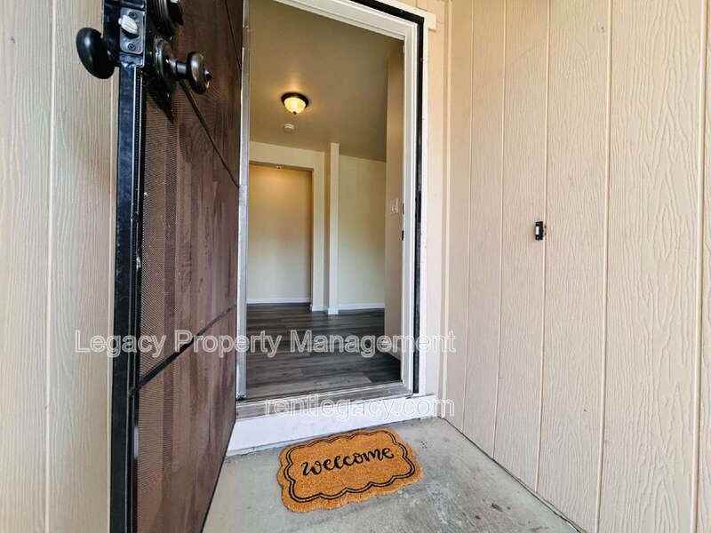 803 Blue Bill Way - Photo 3 of 24