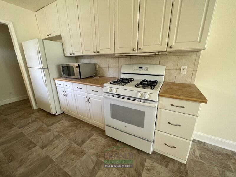 25 El Camino Dr - Photo 6 of 13