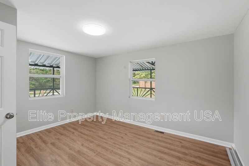 7134 Williams Rd - Photo 6 of 16
