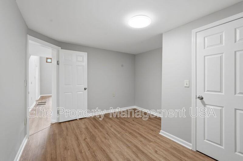 7134 Williams Rd - Photo 7 of 16