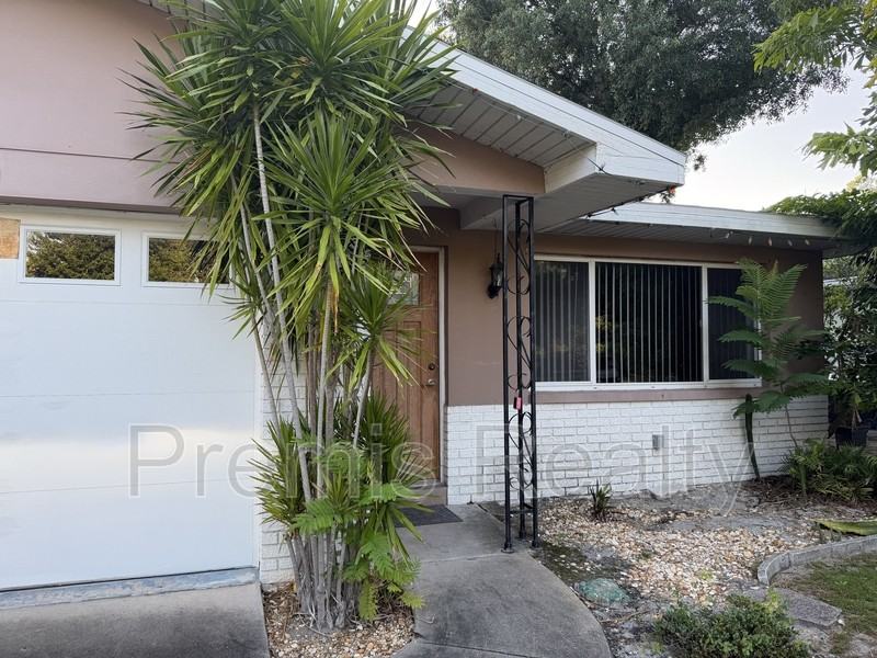 1310 Amble Ln - Photo 2 of 15