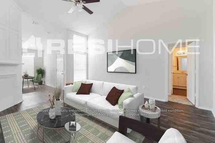 2708 Creekwood Ln - Photo 7 of 19