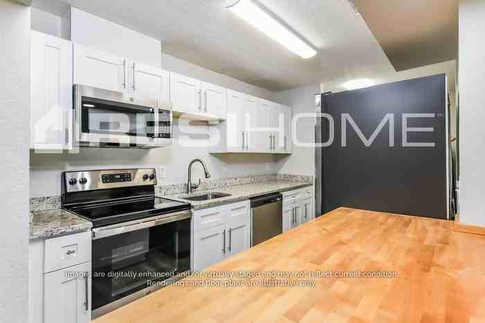 2228 Messina Ave - Photo 3 of 19