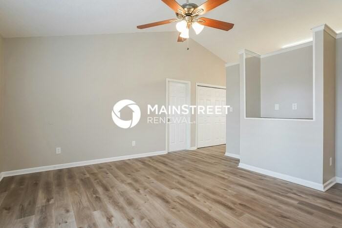 1402 Mandolin Pl - Photo 3 of 16