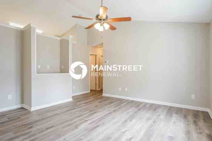 1402 Mandolin Pl - Photo 5 of 16