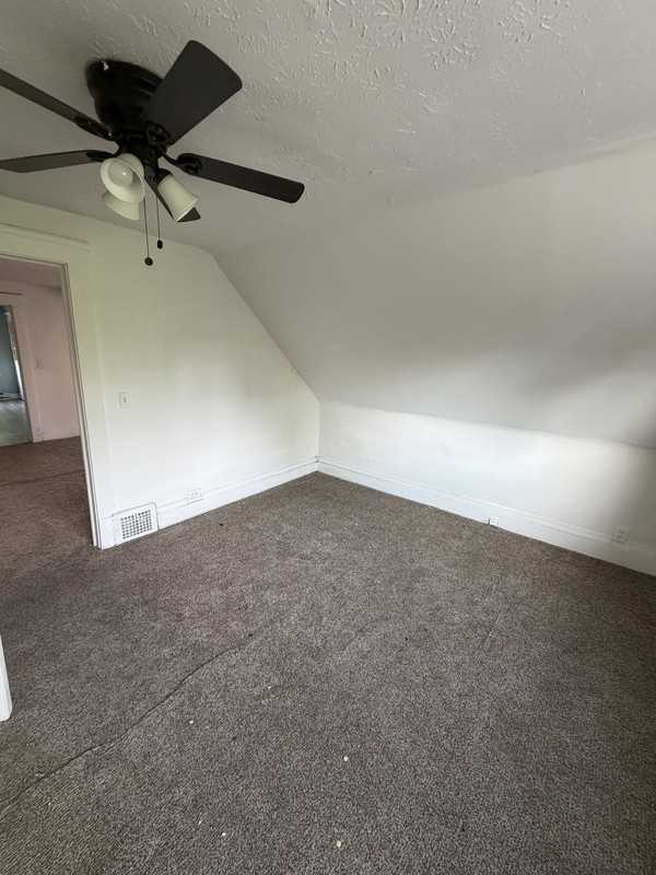 11509 Whitmore Ave - Photo 6 of 6