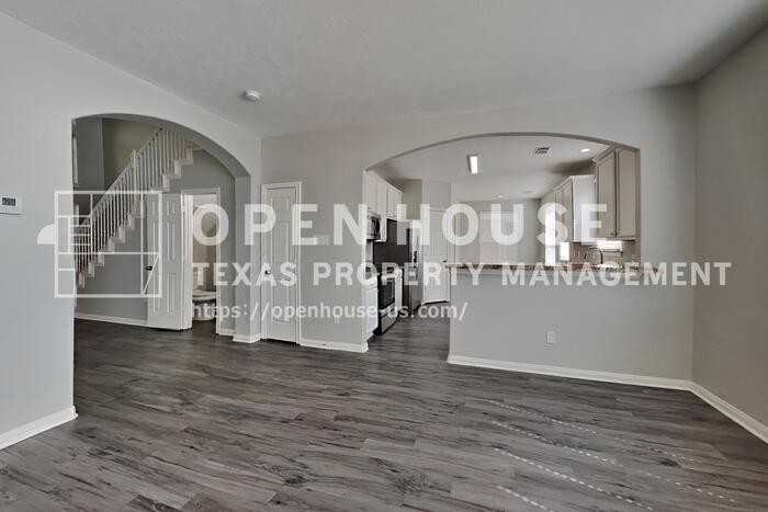 7031 Tallow Knoll Ln - Photo 5 of 26