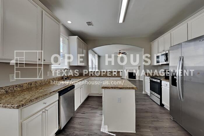7031 Tallow Knoll Ln - Photo 7 of 26