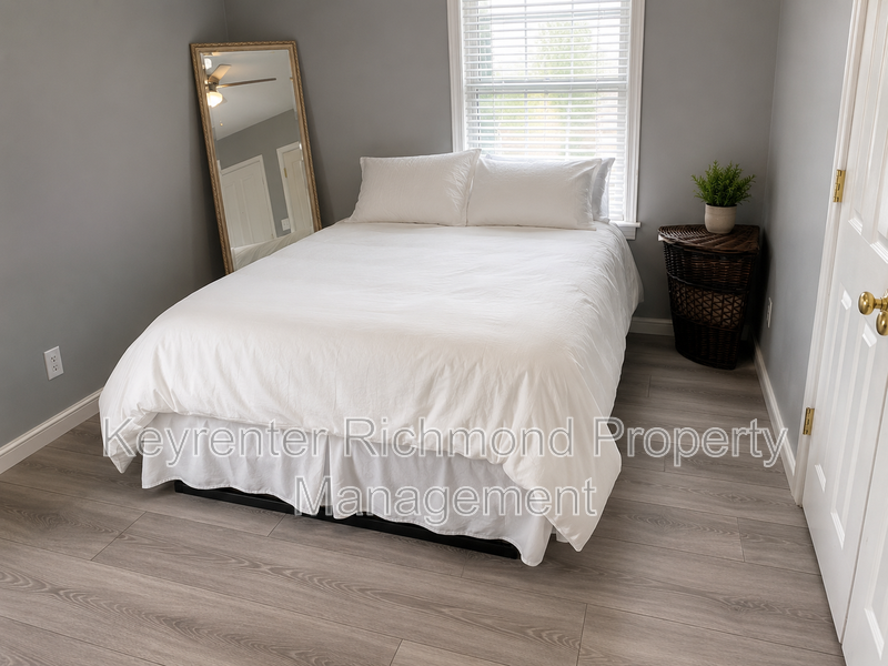 117 E 13th St - Photo 6 of 11