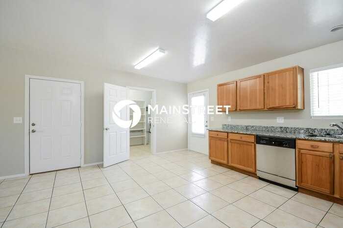 6314 S Cardinal Ave - Photo 7 of 16