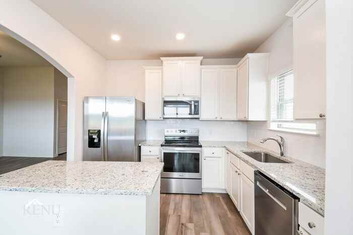 1029 Wheatfield Ln - Photo 6 of 26