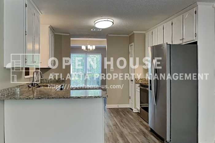2630 Amber Creek Dr - Photo 5 of 21