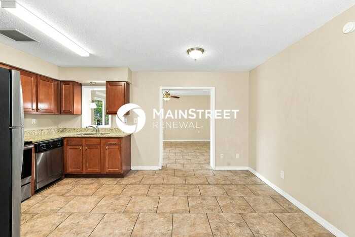 3124 Bigelow Dr - Photo 5 of 18
