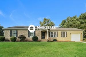 featured image of 2125 Helen Dr