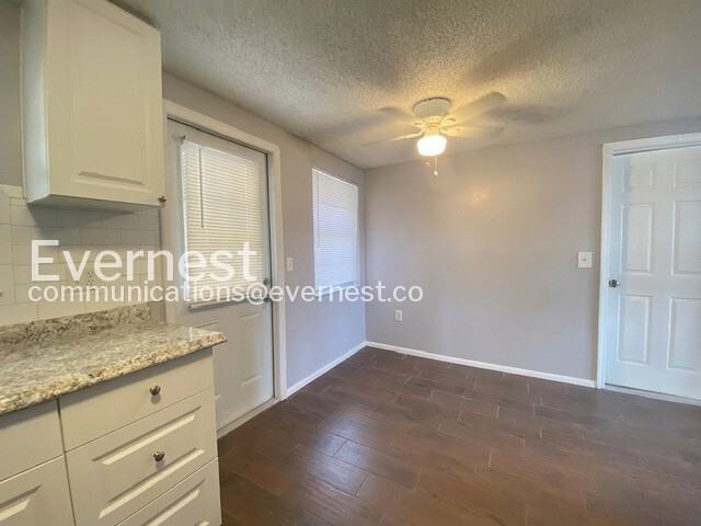 6723 Ranchwood Loop - Photo 7 of 19
