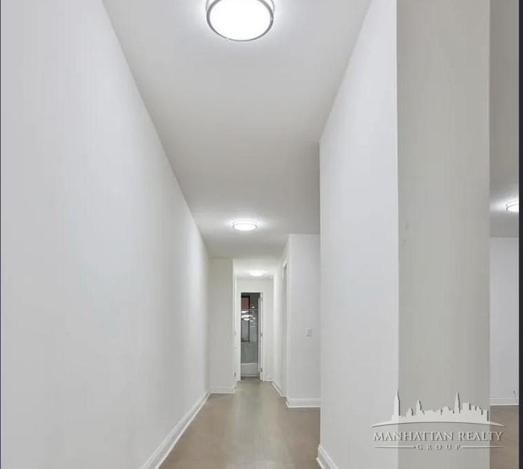 W 58th St #06E - Photo 2 of 5
