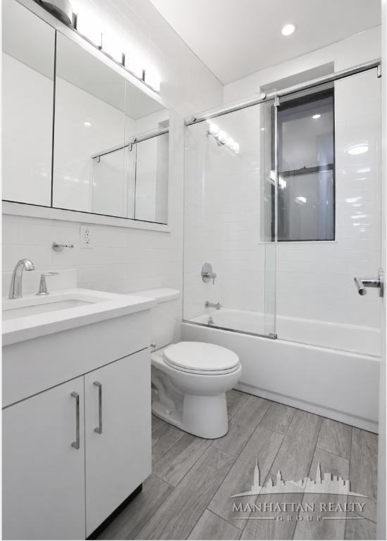 W 58th St #06E - Photo 5 of 5