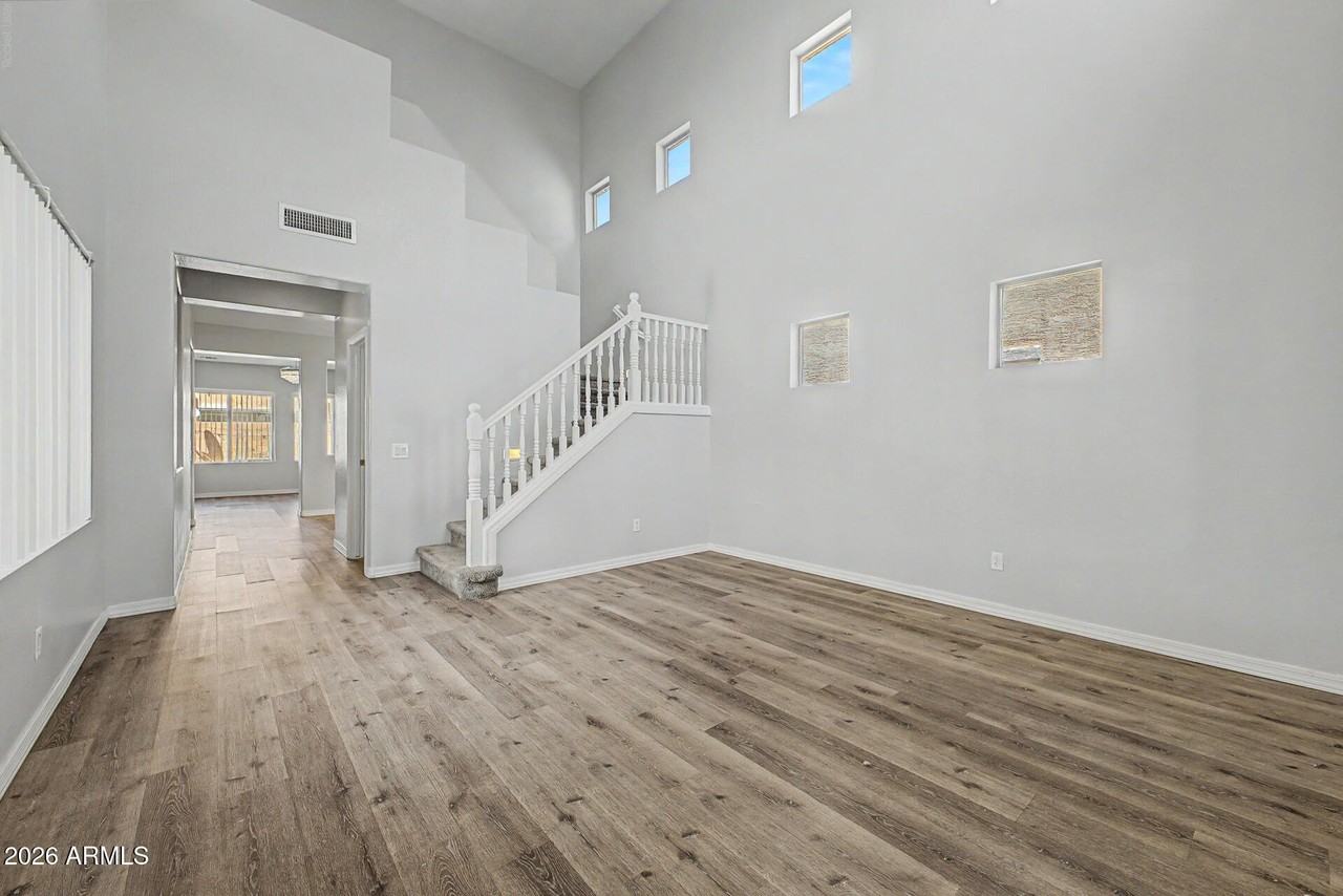 9442 W Palm Ln - Photo 6 of 39