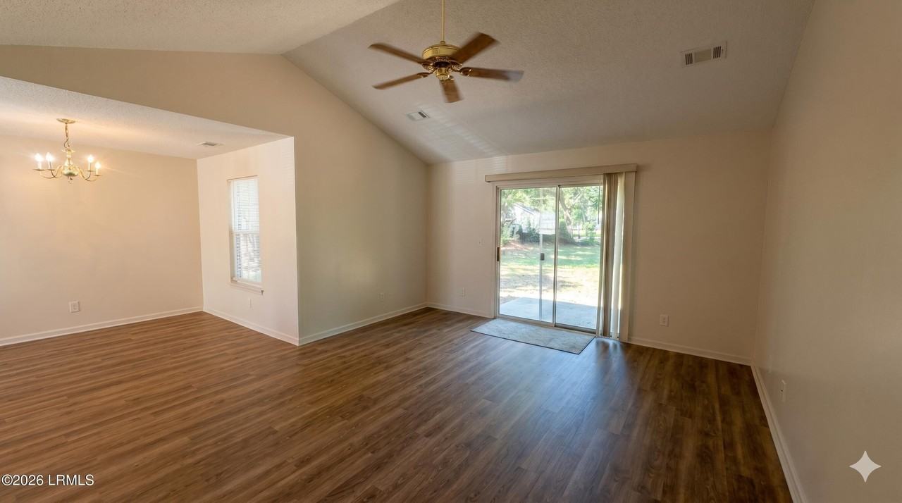36 Le Moyne Dr - Photo 3 of 29