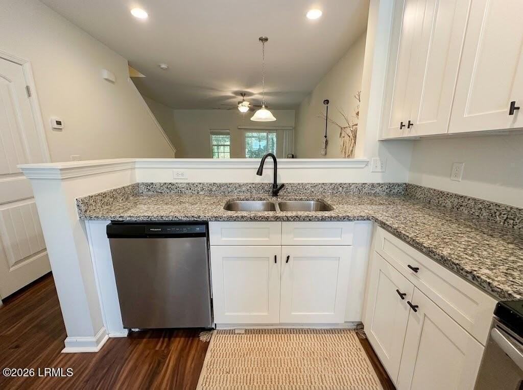 269 Admiration Ave - Photo 7 of 24