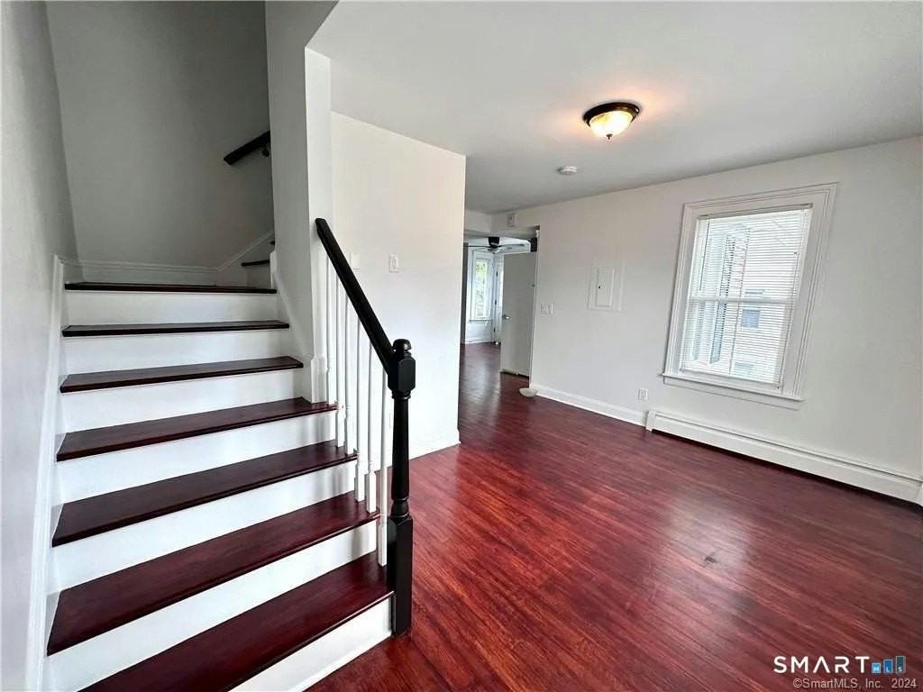 74 Howard Ave - Photo 6 of 10