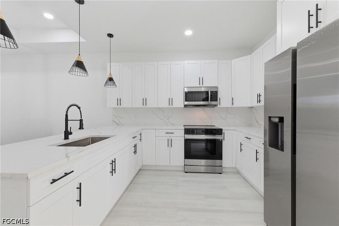 3629 Sw Santa Barbara Pl - Photo 4 of 28