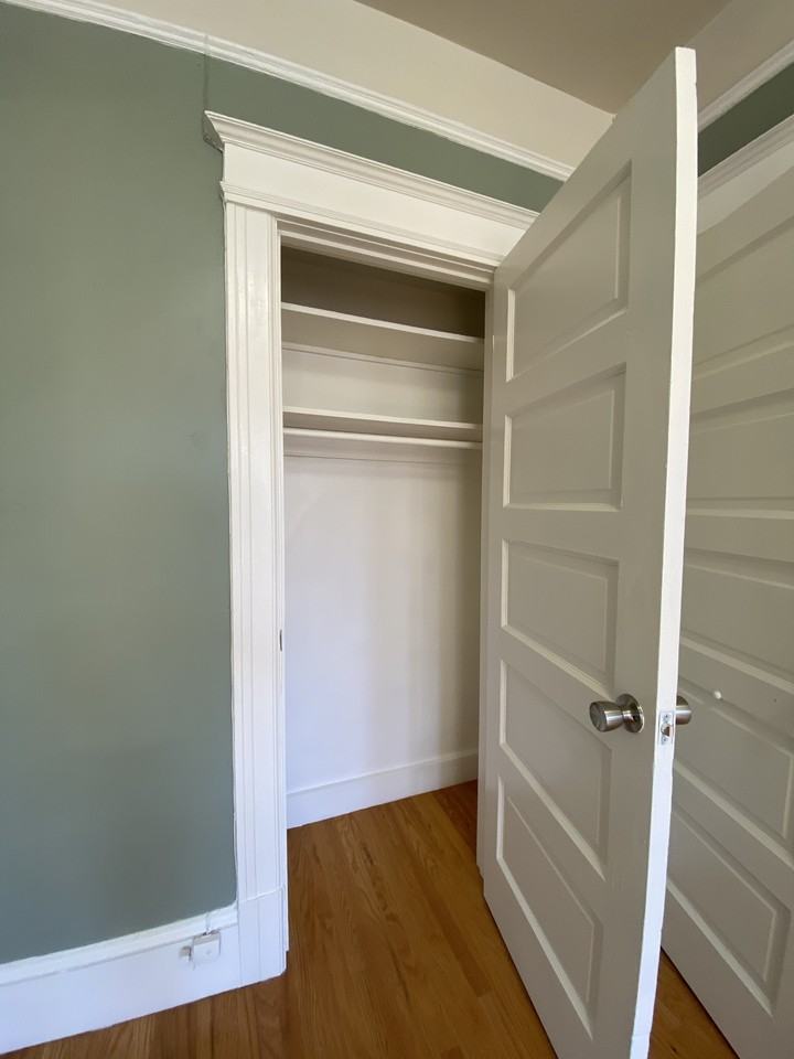 1038A Jackson St - Photo 5 of 22