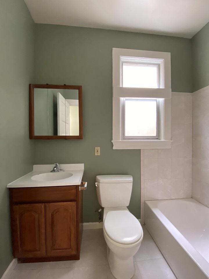1038A Jackson St - Photo 6 of 22