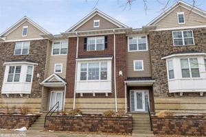 featured image of 440 3rd Ave #3