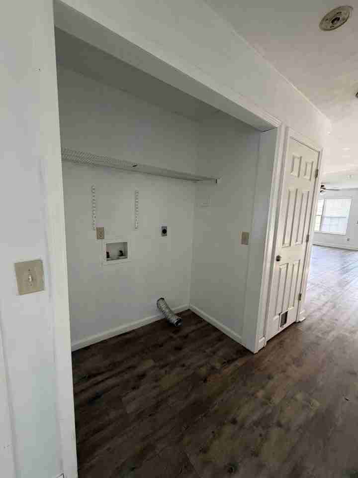748 Pauline Ave - Photo 2 of 18